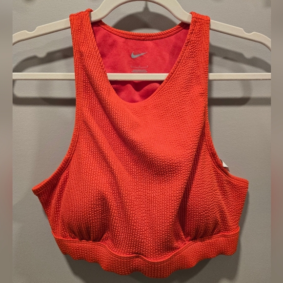Nike Scarlet Textured Activewear Top - Picture 1 of 8